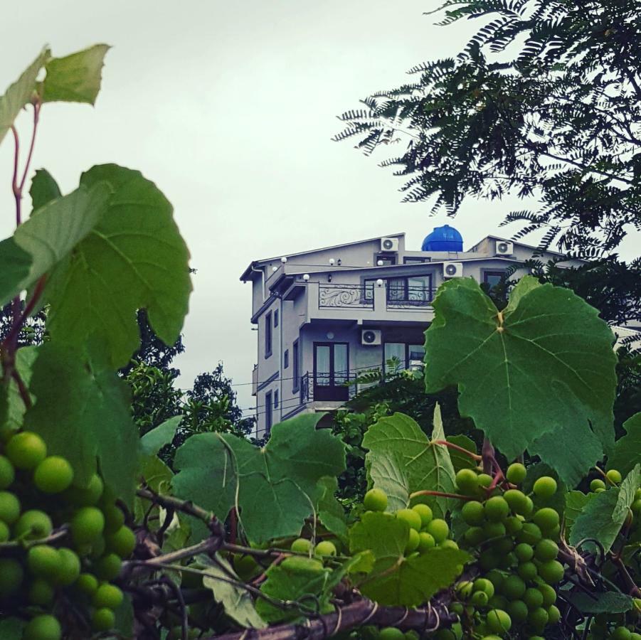 巴统 My House酒店 外观 照片
